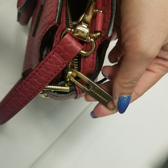 Small Burberry Clifford red - Picture 7 of 8